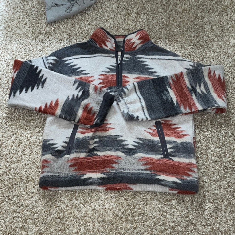Quarter Zip Pull Over